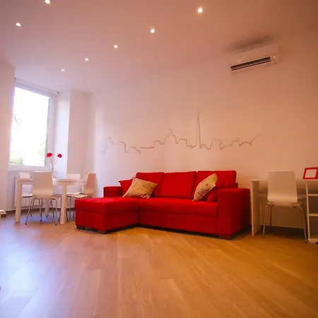 Apartment Red Flat In Rome