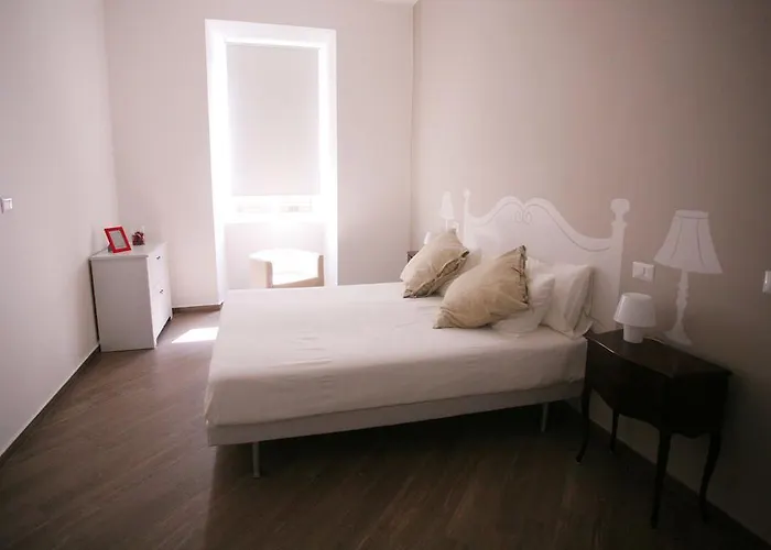 Red Flat In Rome