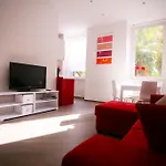 Red Flat In דירה רומא